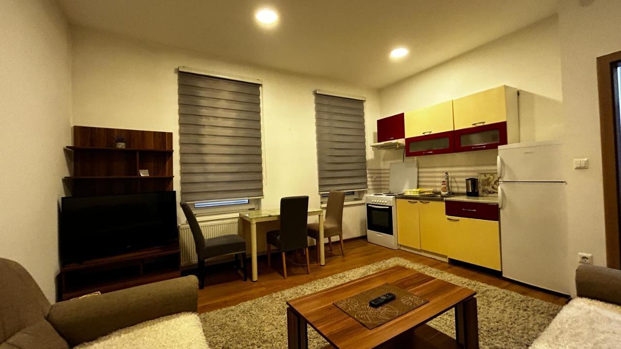 Apartmani Venci Travnik Bagian luar foto