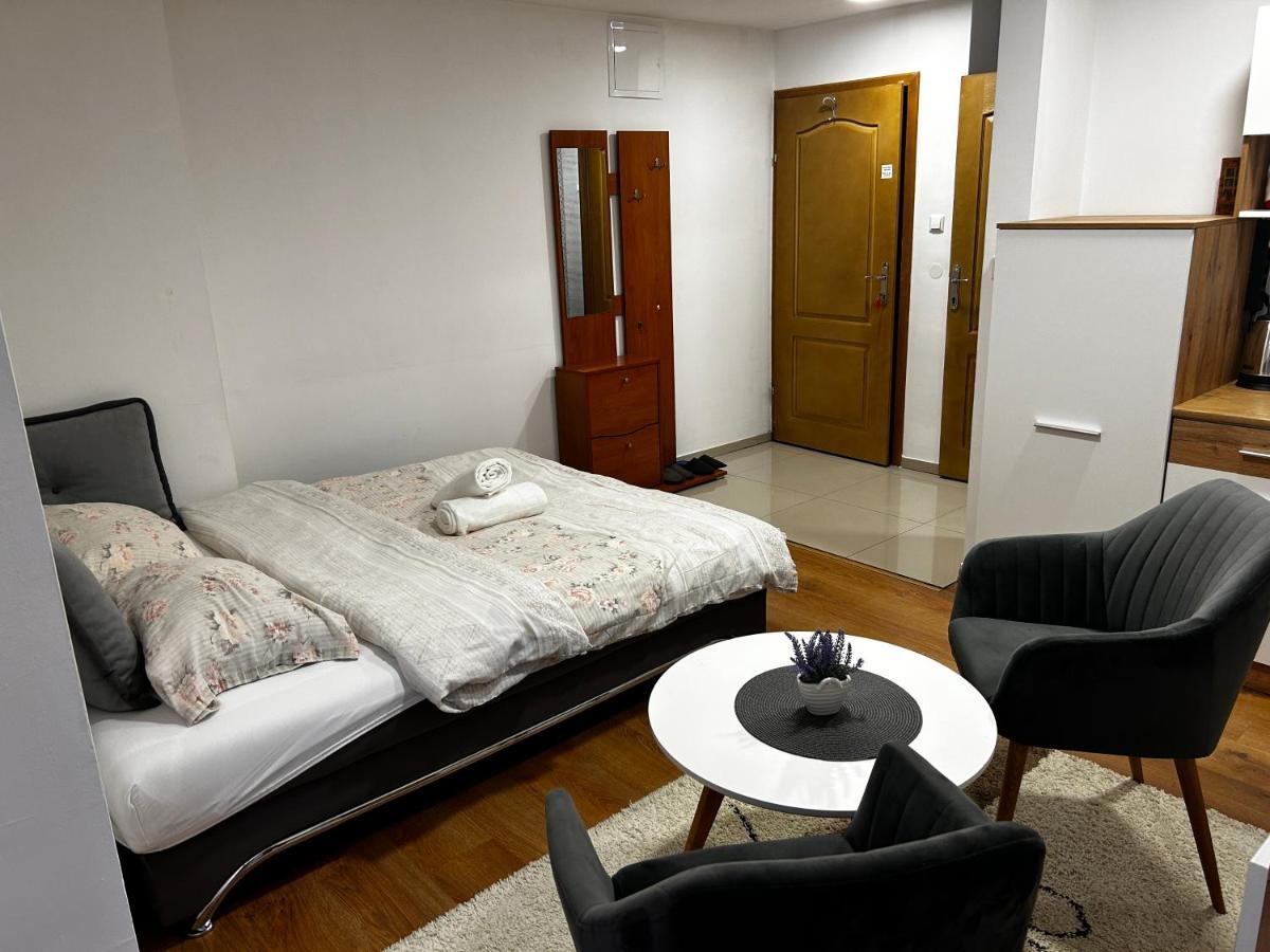 Apartmani Venci Travnik Bagian luar foto